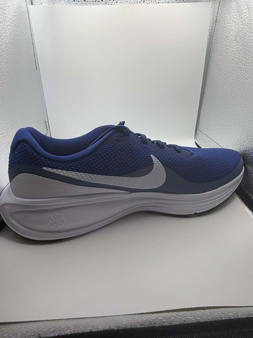 Nike Revolution 8 Running Shoes Deep Royal Blue/White Men's Size 11 - Picture 3 of 5